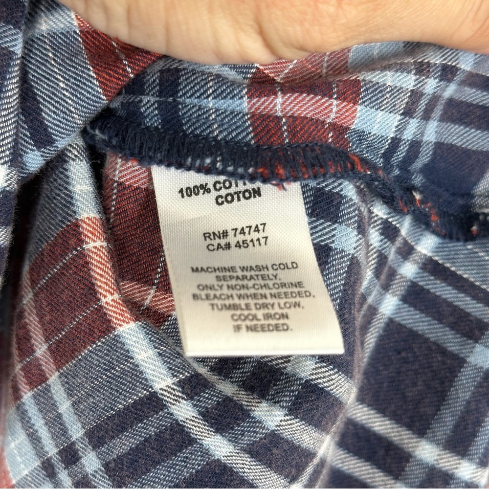 Plaid button down - Picture 4 of 5